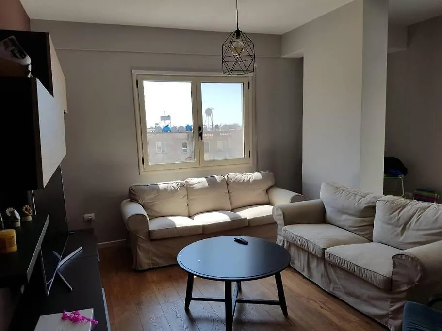 Larisa Apartment Himare