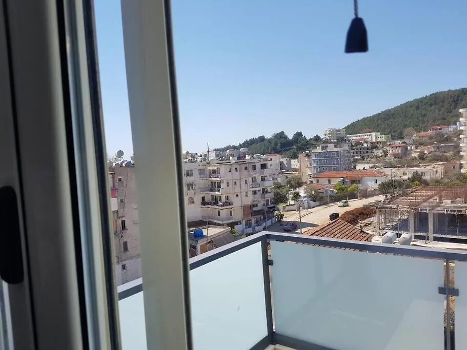 Larisa Apartment Himare