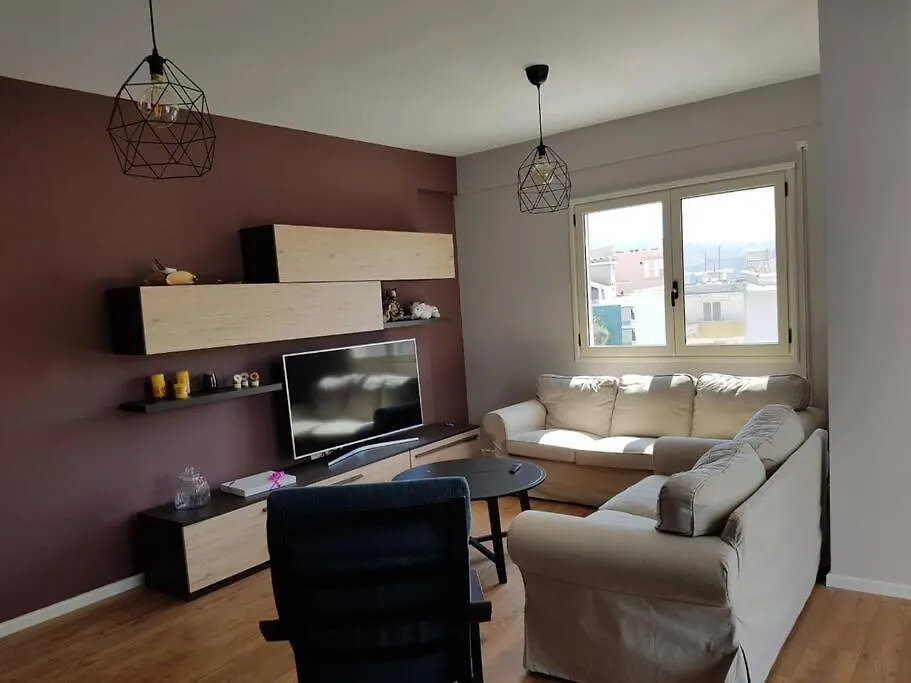 Larisa Apartment Himare